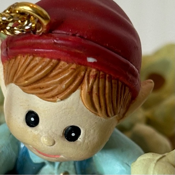 Lustre Fame Christmas Traditions “Kid In Popcorn Box” Ornament 1992 - Picture 9 of 11